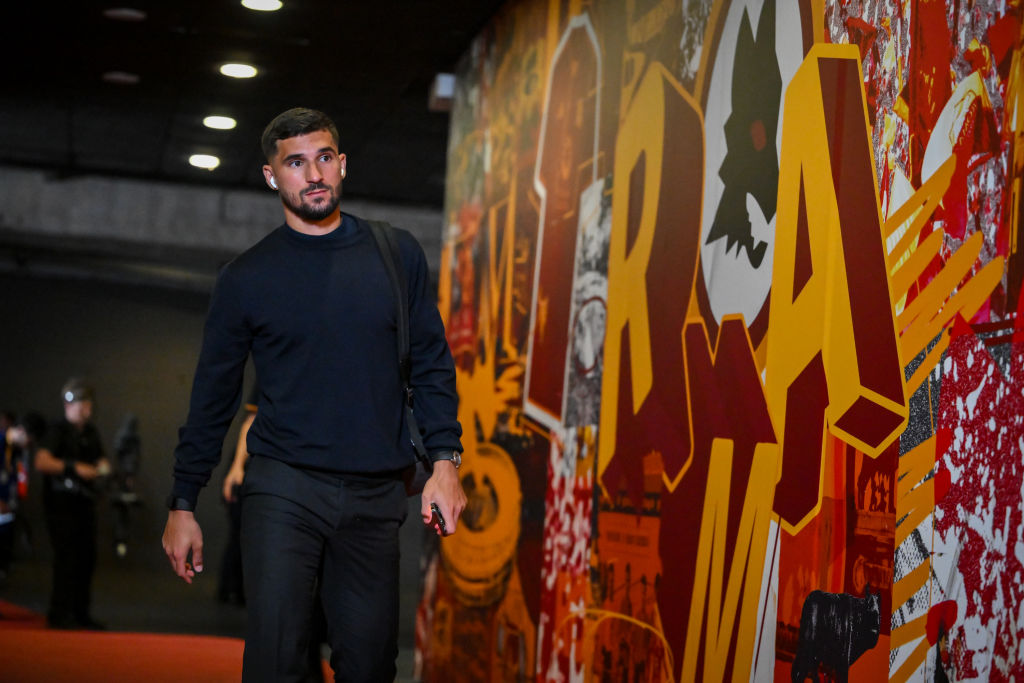 Houssem Aouar đã đồng ý về các điều khoản để gia nhập Al Ittihad từ AS Roma.