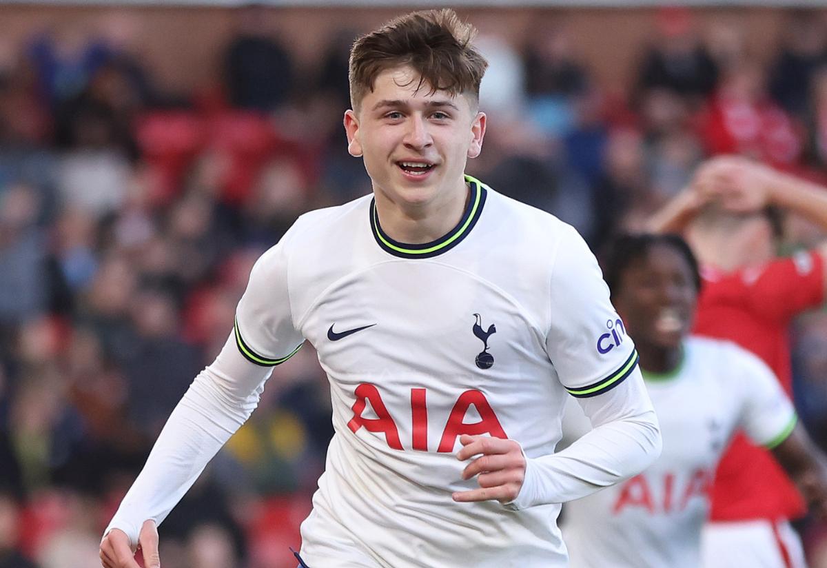 Mikey Moore Tài Năng Trẻ Khác Biệt Của Tottenham Hotspur.